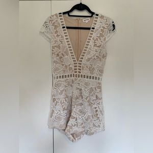 Revolve Super Down White Lace Romper (Size: Small)